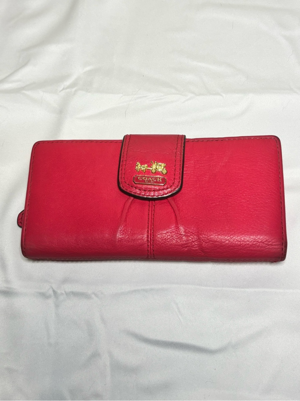 COACH Red Leather Snap Continental Wallet with Gold Logo